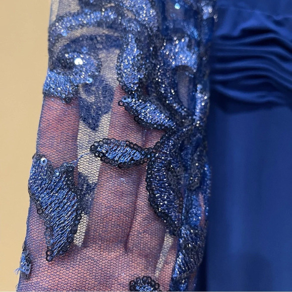 Marina Sequined Long Sleeves Cobalt Blue Evening Gown Sz 6 - Picture 4 of 11